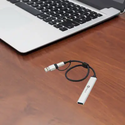 Hub USB-C Slim personalizado con tu logo